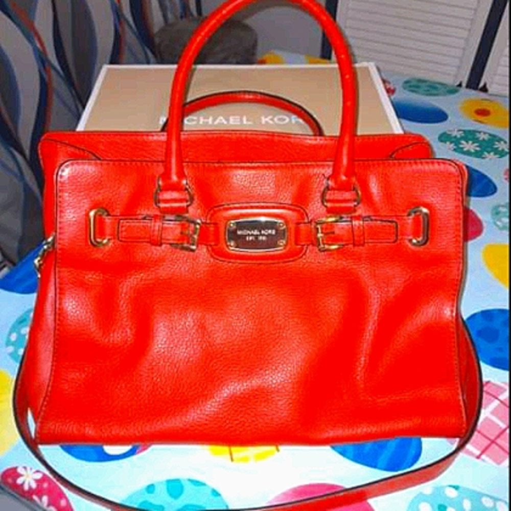Michael kors purse